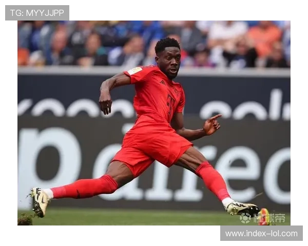 阿方索·戴维斯长期伤缺，拜仁左后卫引援提上日程