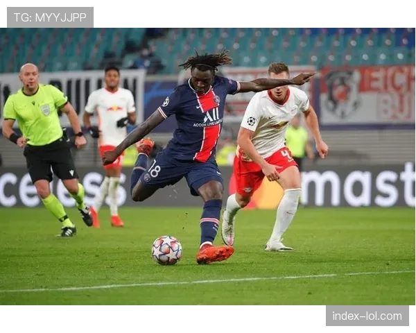 聚焦：卡利亚里老将帕沃莱蒂，传统意式中锋在当代战术中的生存样本